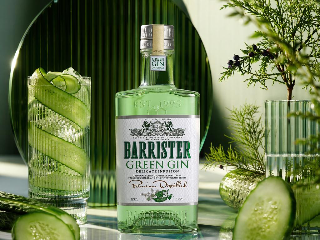Barrister Green: летняя новинка в знакомом силуэте